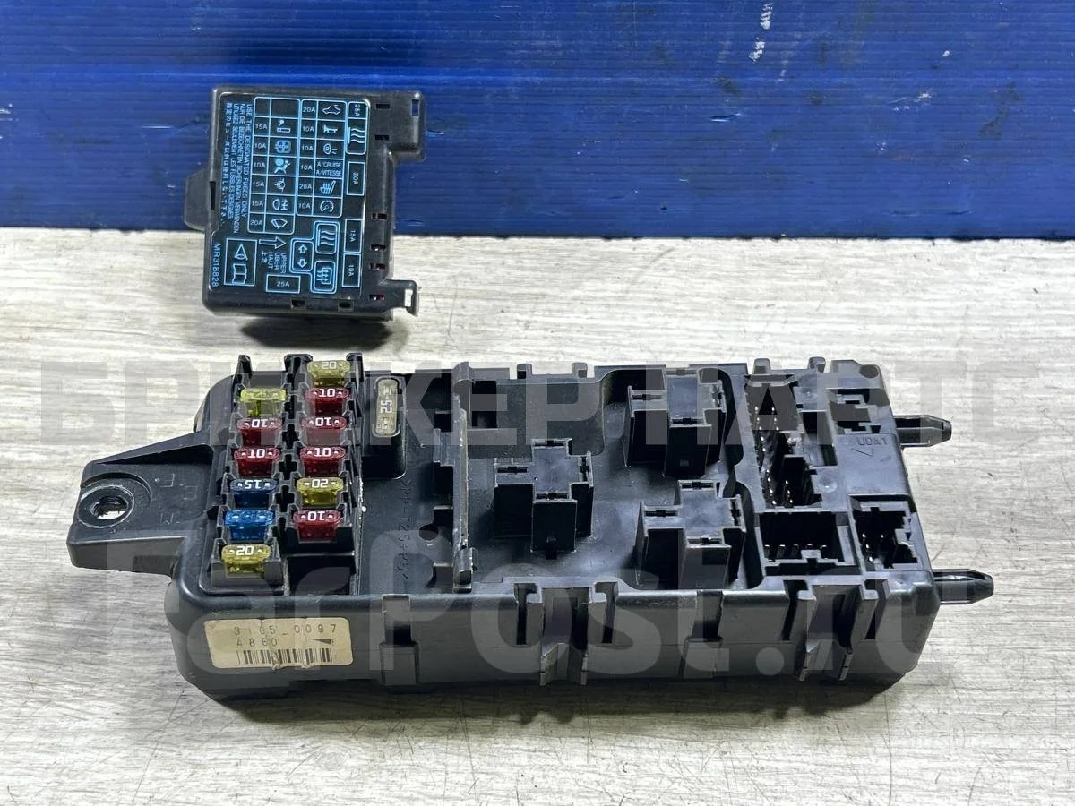 Блок предохранителей Митсубиси Каризма I  рестайлинг