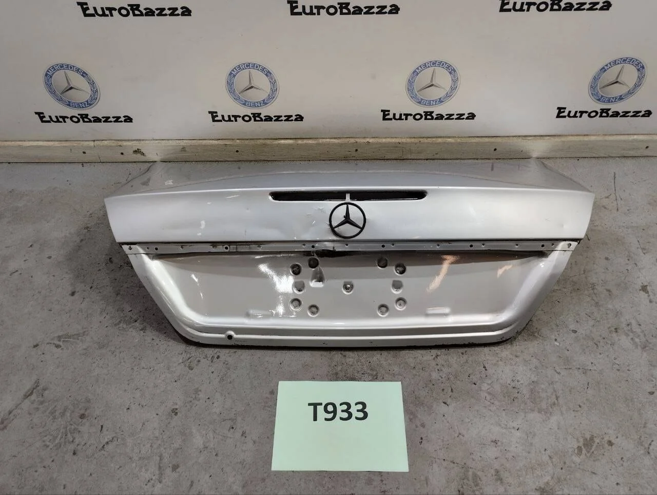 Крышка багажника Mercedes W211