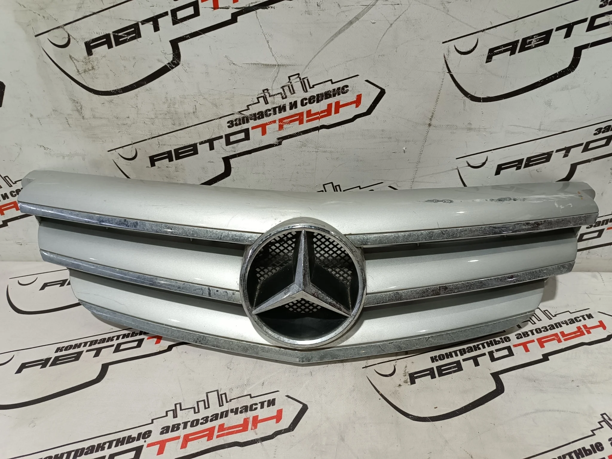 РЕШЕТКА РАДИАТОРА MERCEDES-BENZ A1698800883 XA4767Z