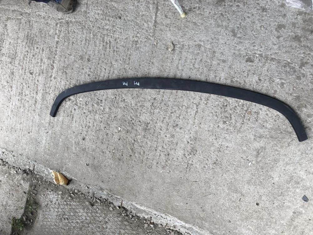 молдинг капота opel astra J 5d