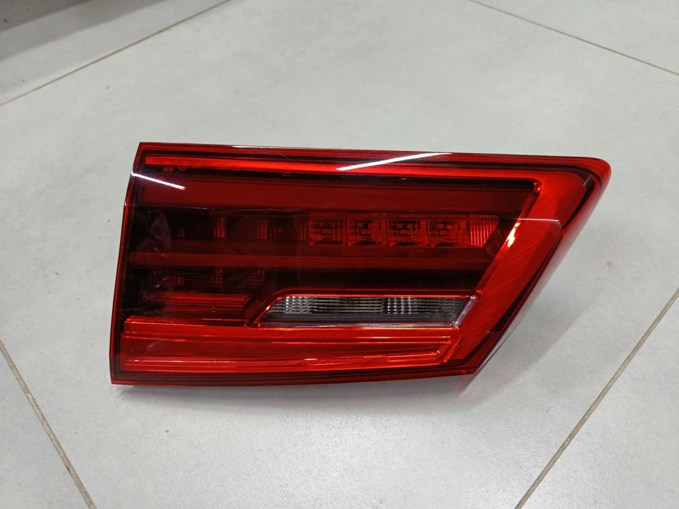 Фонарь в крышку правый для BMW 5 G30 F90 2016-