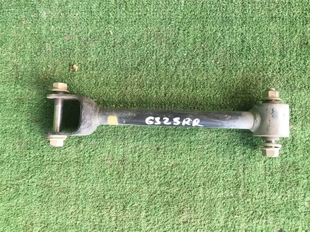Б.у. рычаг поперечный LEXUS GS250 GRL11 LEXUS GS250 GRL11