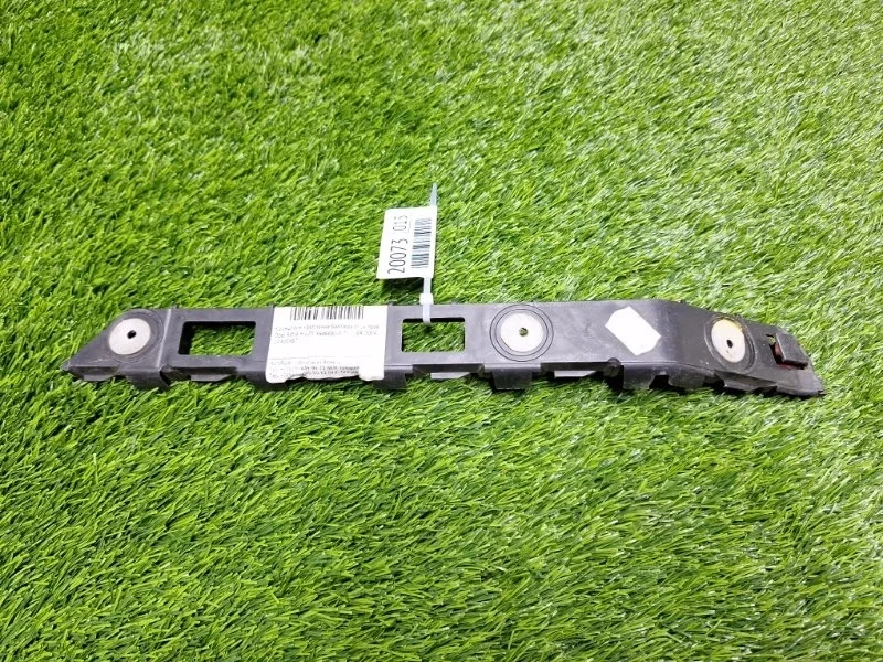 Кронштейн крепления бампера Opel Astra 24460466 L35 Z18XER, задний правый