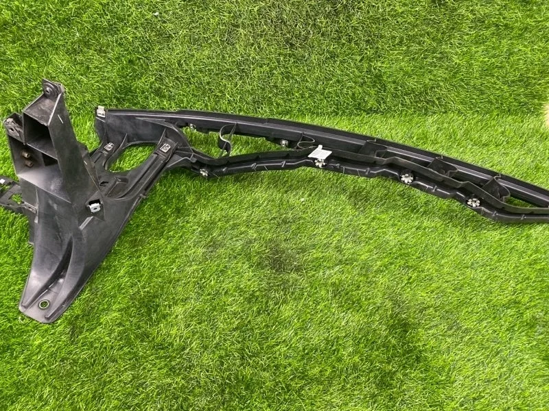 Кронштейн крыла BMW X5 2012 51127157983 E70 N57 D30A, задний левый