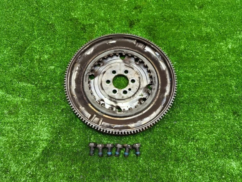 Маховик volkswagen Golf 2015 03F105266C 7 CJZ