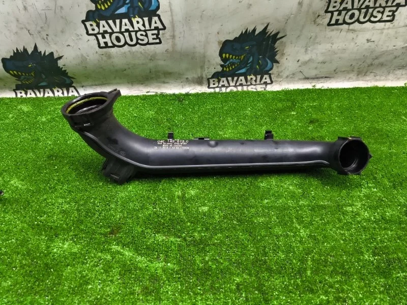 Патрубок интеркулера volkswagen Golf 2015 04E145673C 7 CJZ