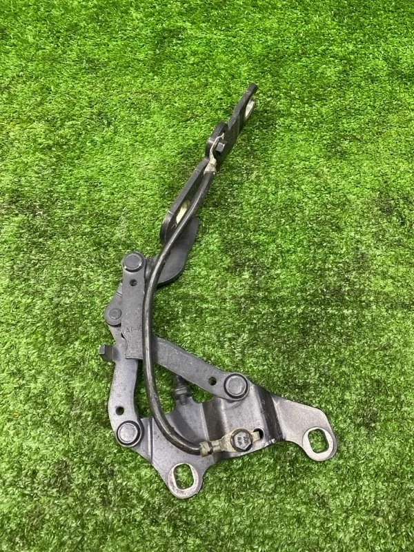 Петля капота левая BMW 3 2011 41617210677 E90 N53B30A