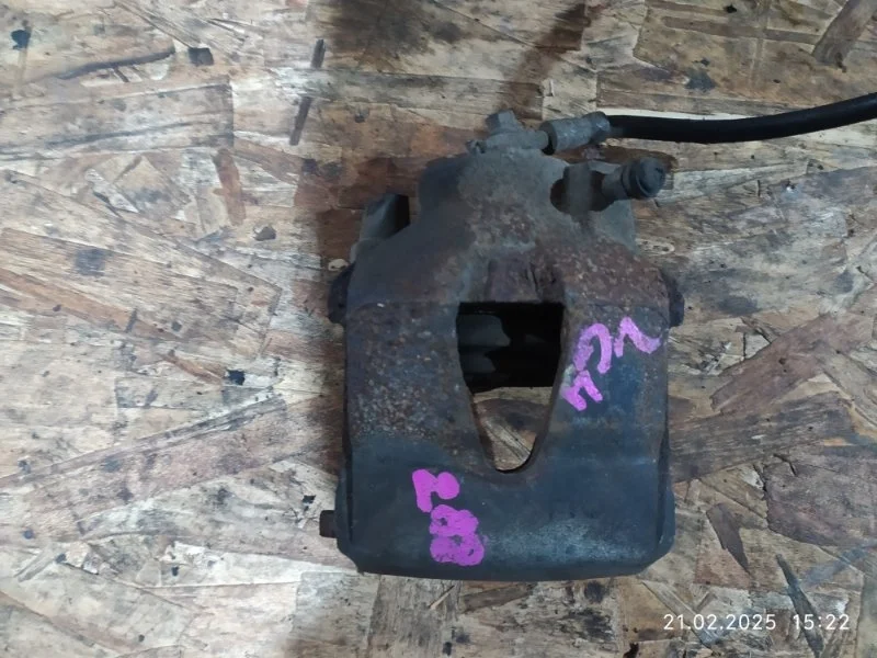 Суппорт Volkswagen Golf 2000 1J1