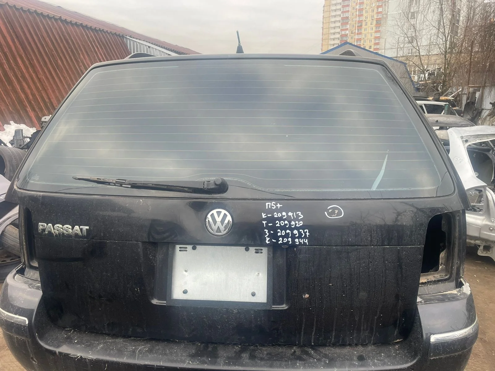 Трапеция моторчик дворников стеклоочистителя VOLKSWAGEN PASSAT B5/5+ 1997- универсал задний б/у PASSAT B5(1997-2000);PASSAT B5+(2001-2004)
