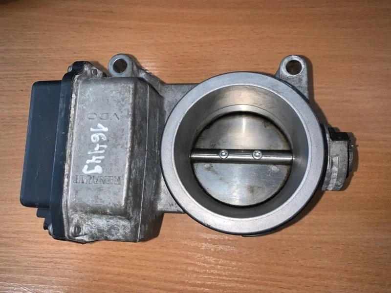 Заслонка дроссельная Renault Megane