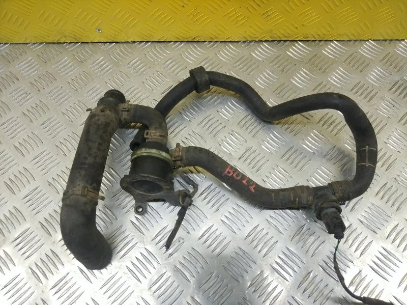 Патрубок системы охлаждения Volkswagen Amarok (2010-2016) 2011 059121012B ПИКАП 2.0 D CDCA