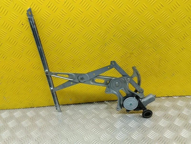 Стеклоподъемник электр. передний левый Toyota Rav 4 (Ca40) (2012-2019) 2016 6980230280