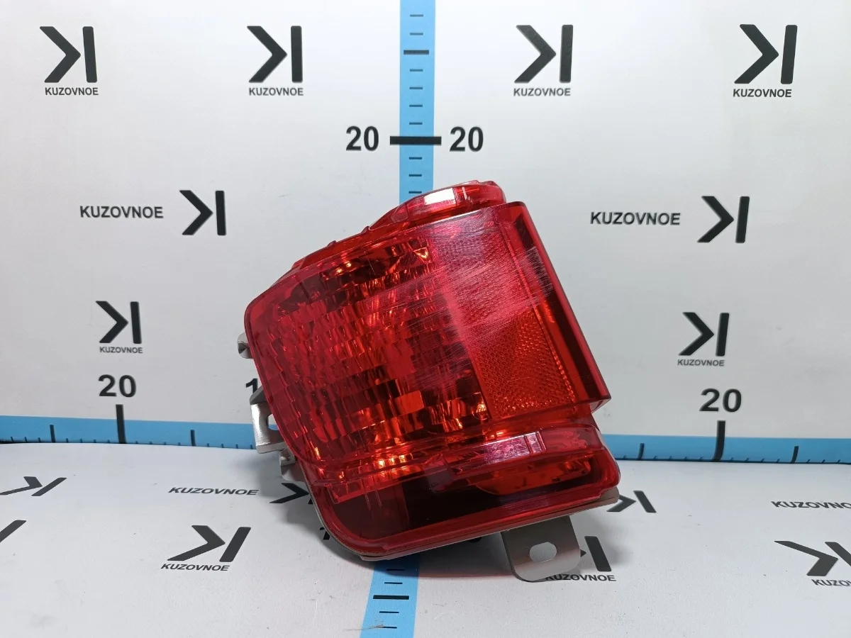 Фонарь противотуманный Toyota Land Cruiser 2008-2021 J200