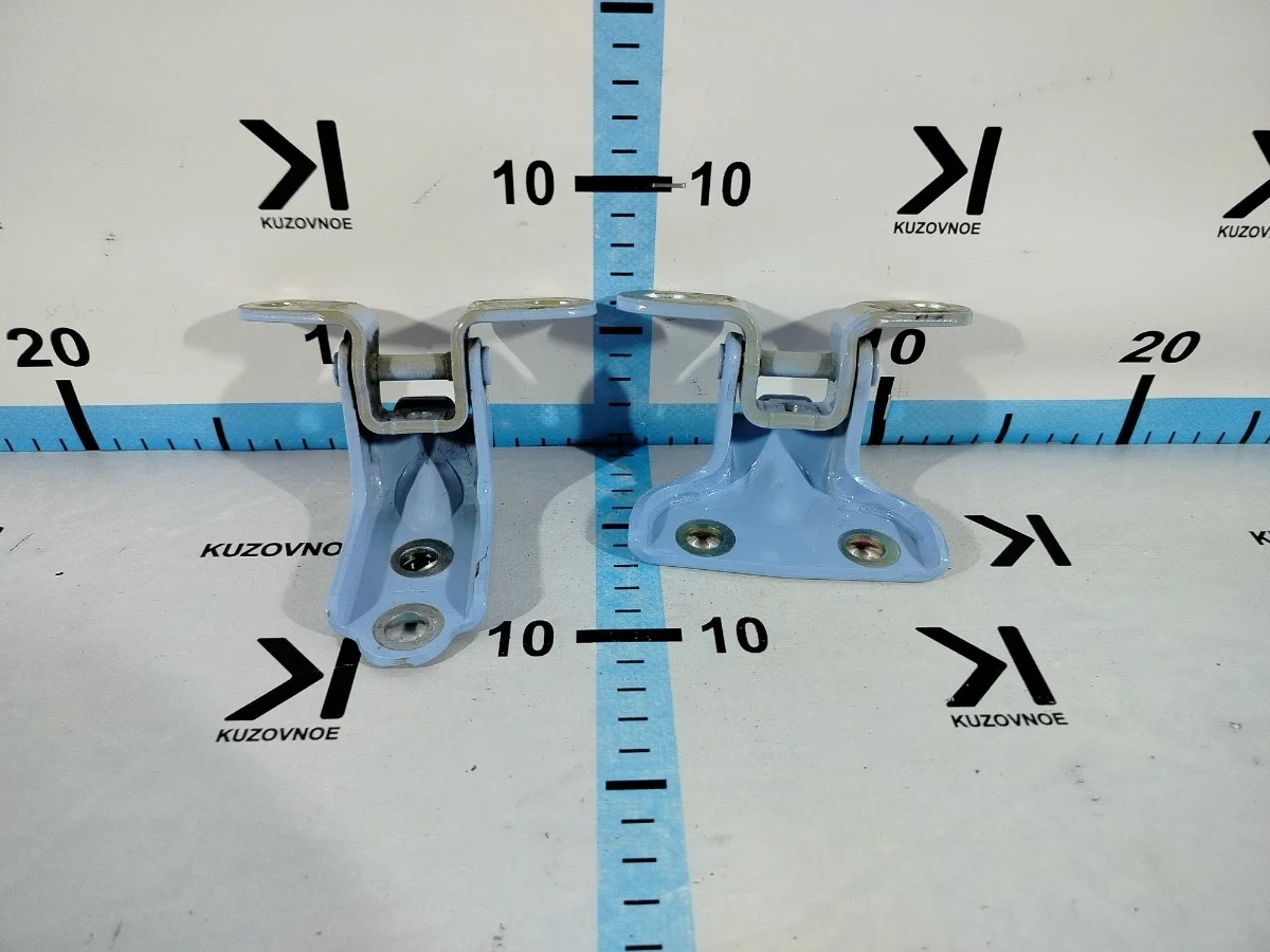 Петля двери Hyundai Elantra Avante 2022 CN7