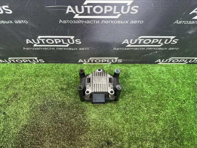 Катушка зажигания Volkswagen Golf 4 2003 032905106B 1.4 AXP