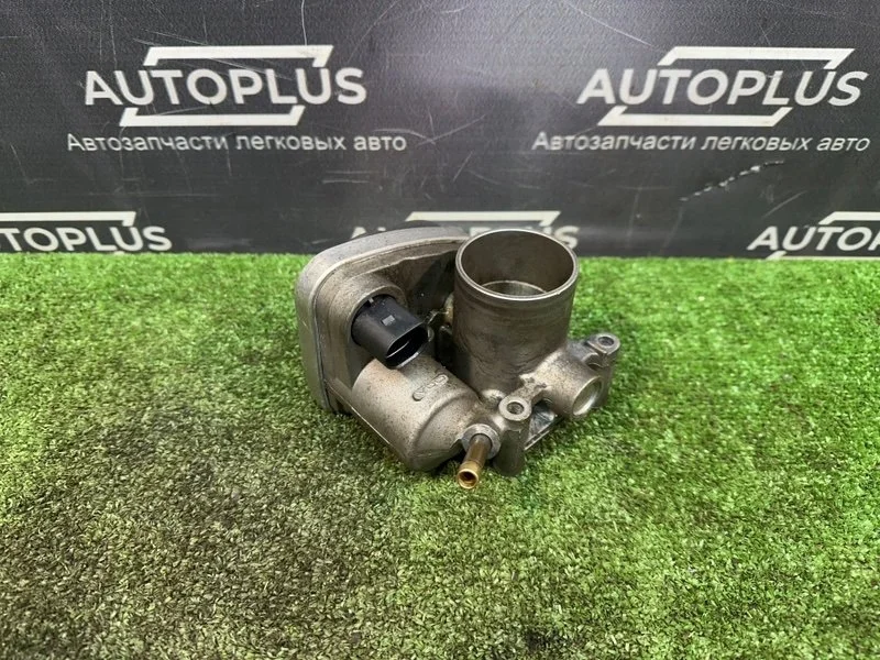 Дроссельная заслонка Volkswagen Golf 4 2003 036133062 1.4 AXP
