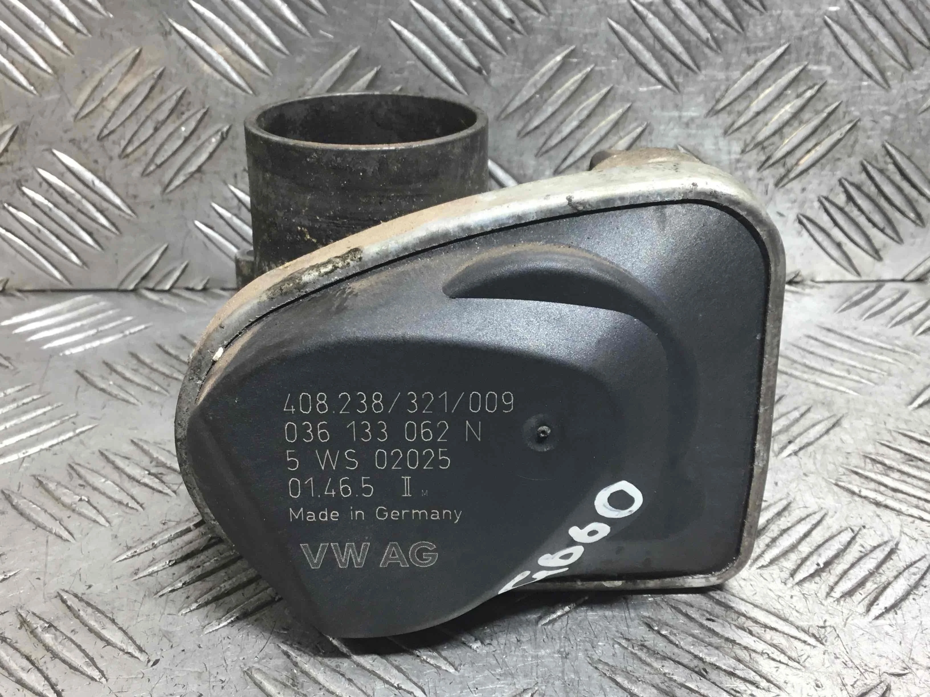 Заслонка дроссельная Volkswagen Polo 3 поколение (1994-2001) бензин 1.2 i Механика