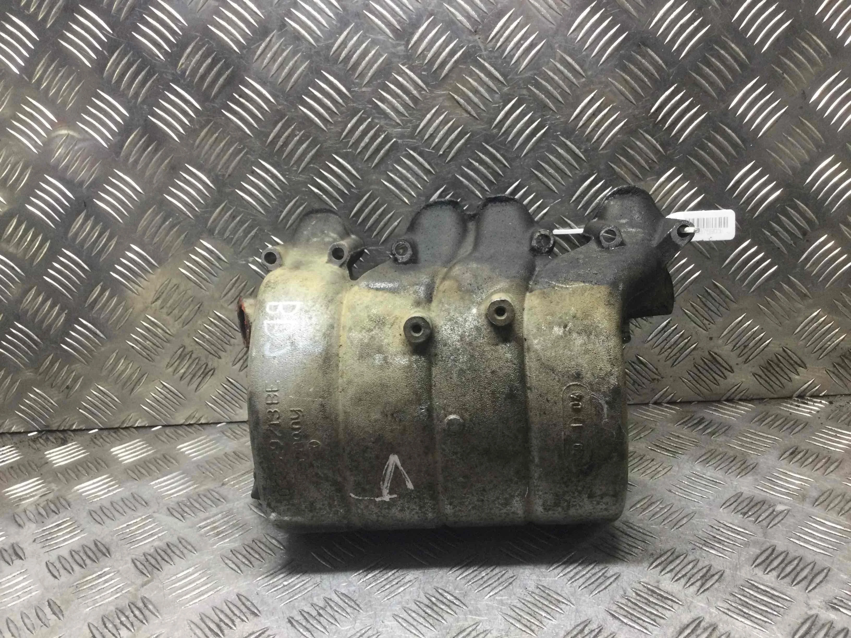 Коллектор впускной Volkswagen Caddy 3 поколение (2004-2010) дизель 2.0 SDi Механика