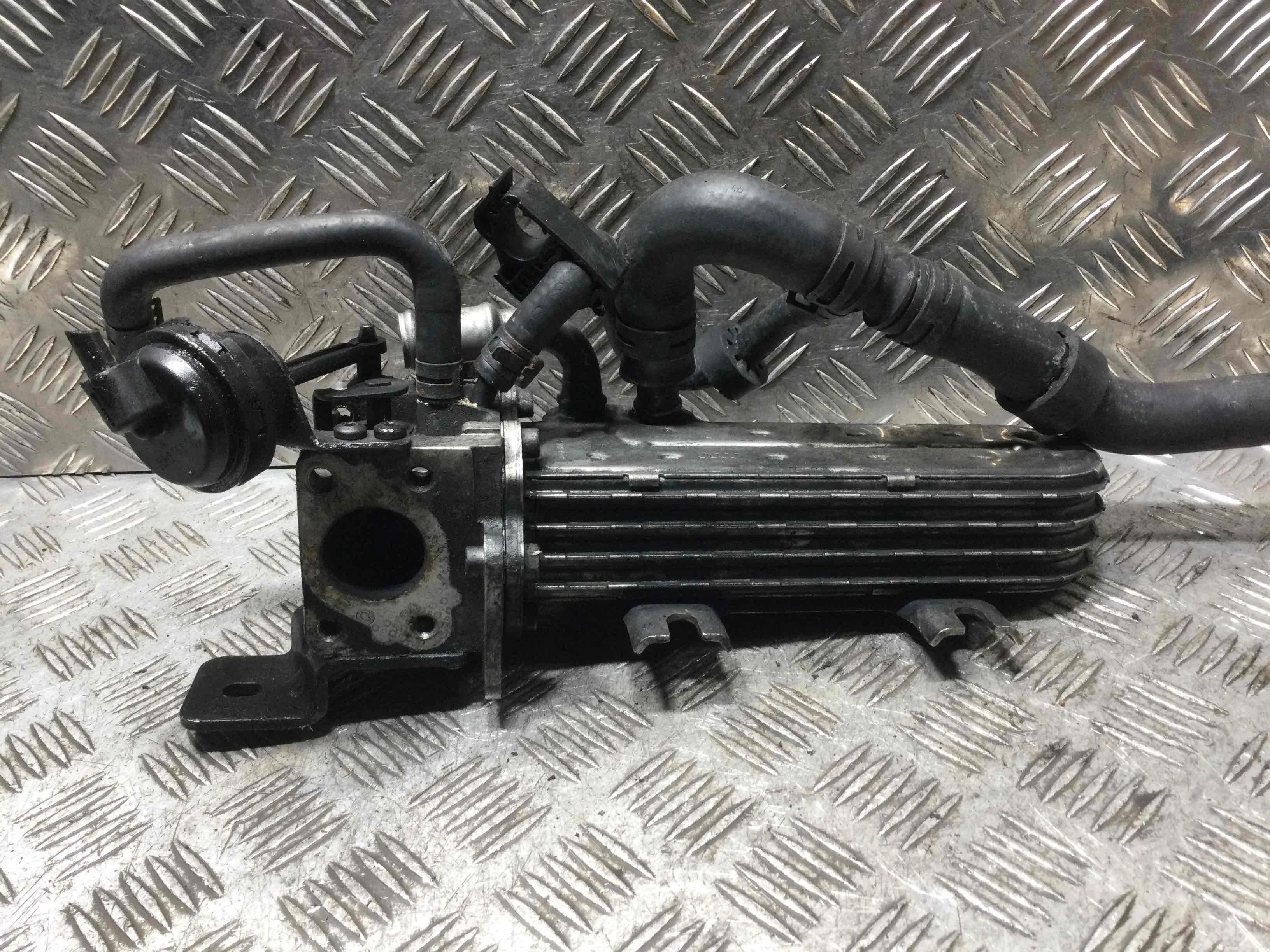 Охладитель отработанных газов Volkswagen Touareg 1 поколение 2002-2007 дизель 2.5 TDI Автомат Кроссовер