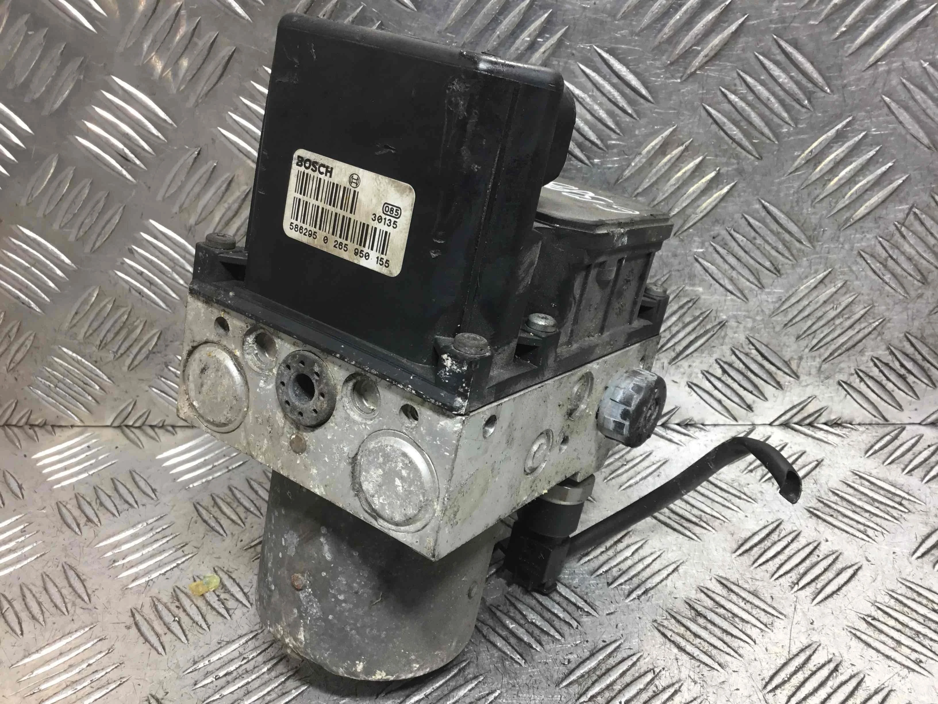 Блок ABS Ford Mondeo 3 поколение [рестайлинг] (2003-2007) бензин 1.8 i Механика Х/б