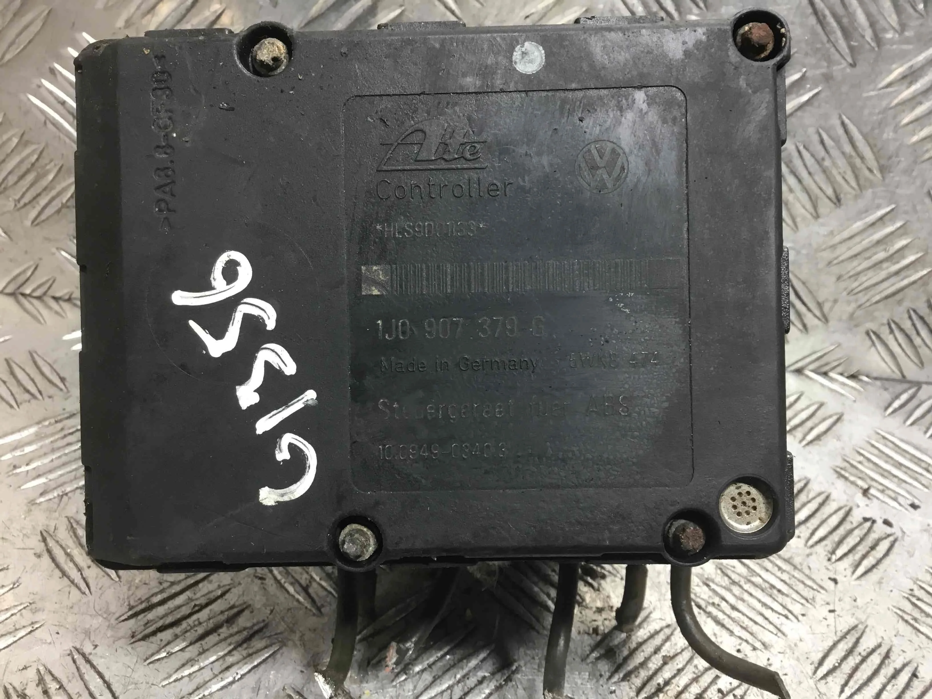 Блок ABS Volkswagen Polo 3 поколение (1994-2001) бензин 1.6 i Механика Х/б