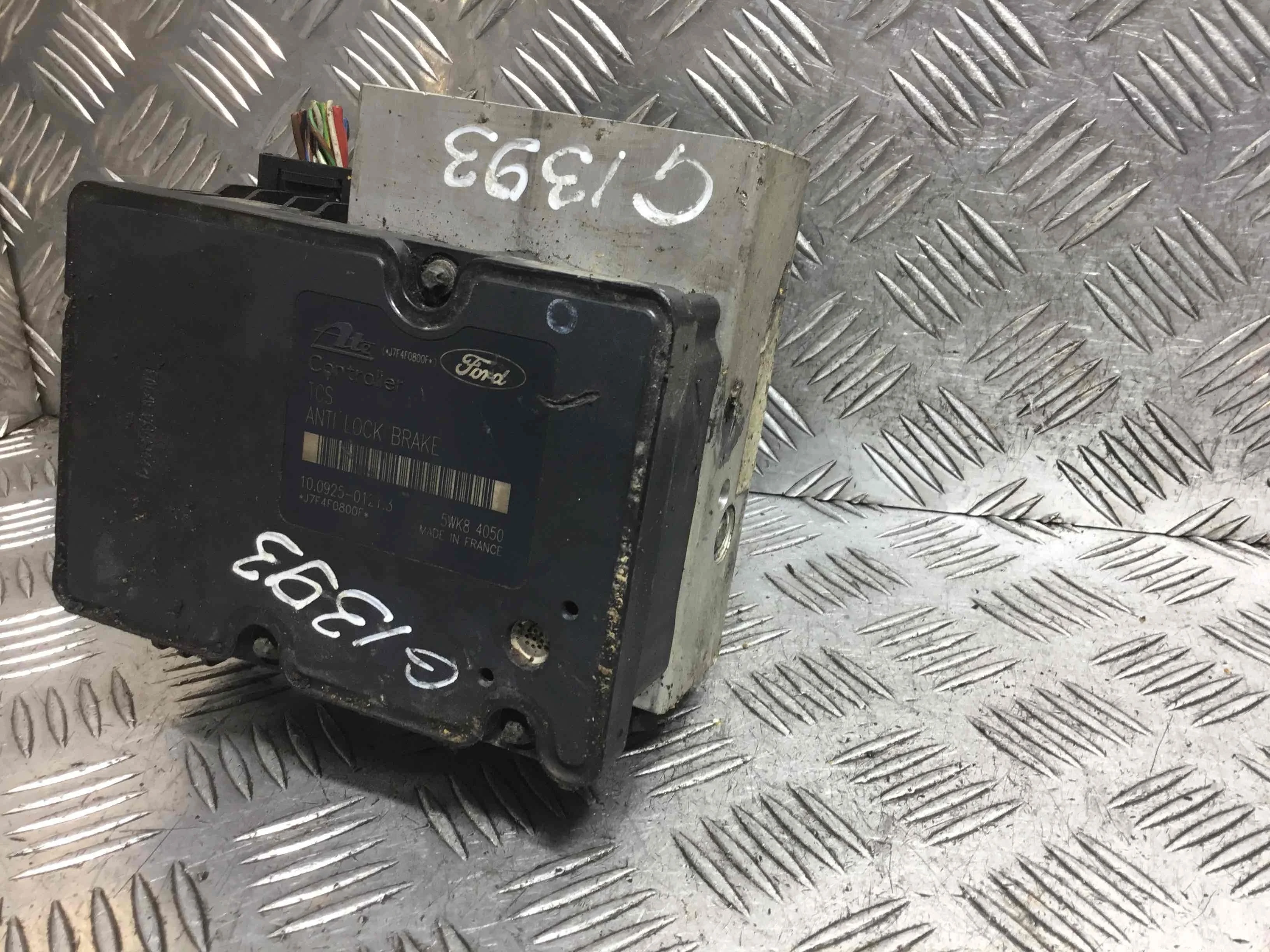 Блок ABS Ford Focus 1 поколение [рестайлинг] (2001-2005) бензин 1.8 i Механика Х/б