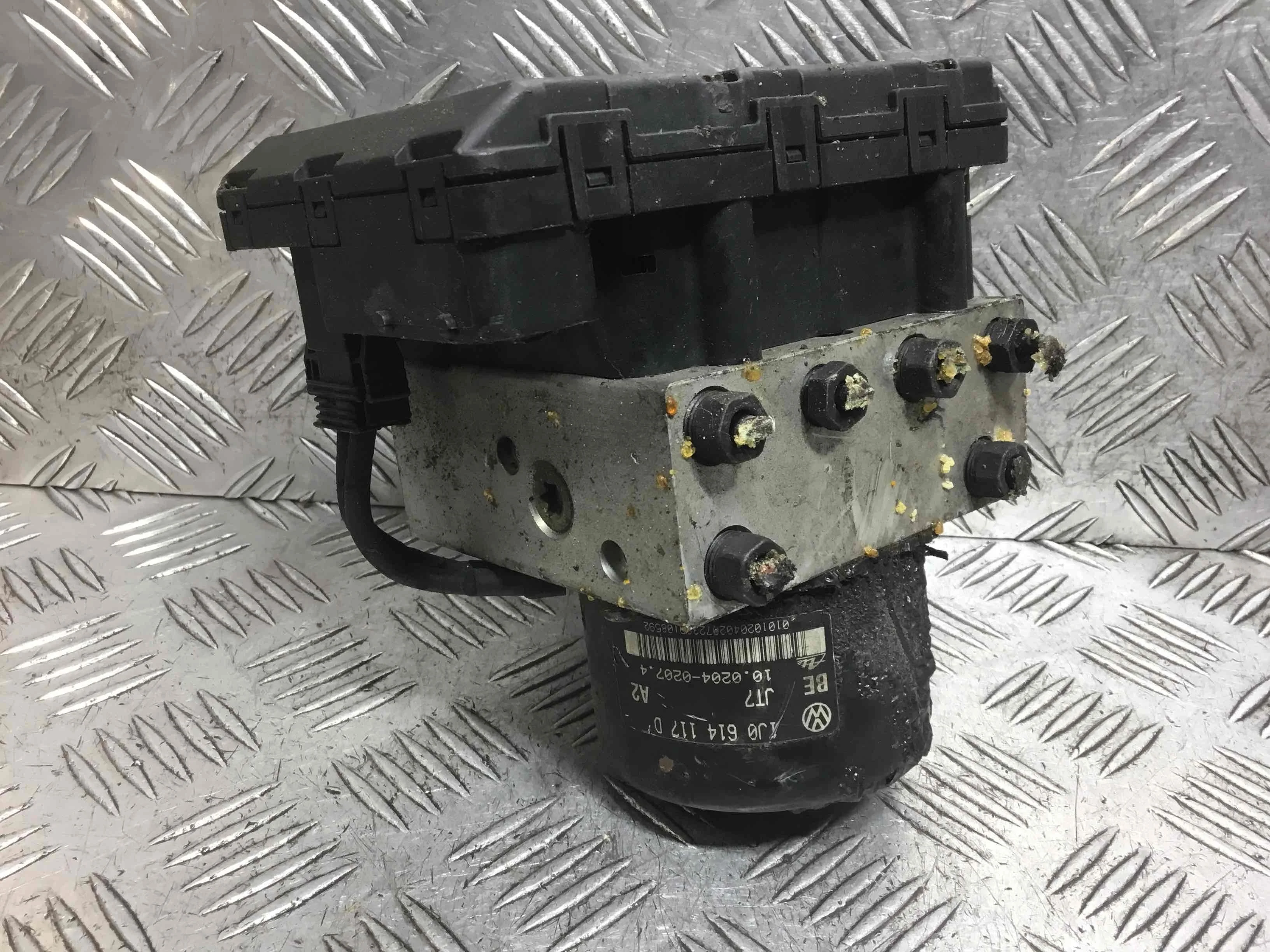 Блок ABS Audi A3 8L (1996-2000) бензин 1.6 i Механика Х/б