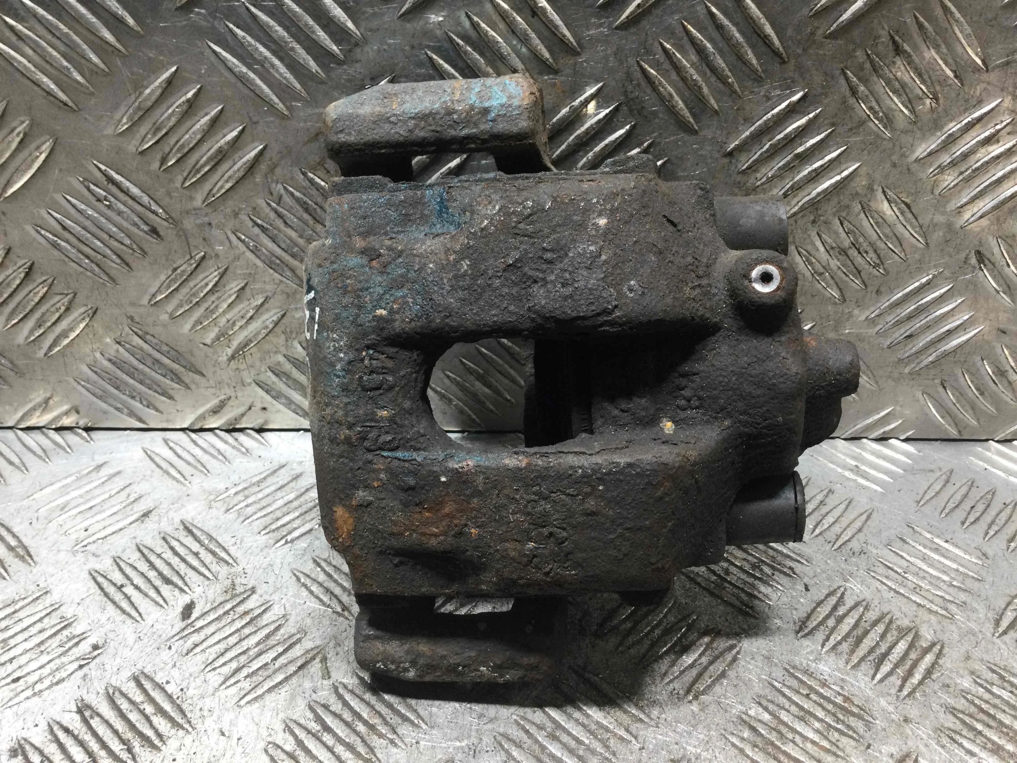 Суппорт передний левый BMW 3-Series 3-Series E46 1998 - 2006 бензин 2.0 i Механика Универсал