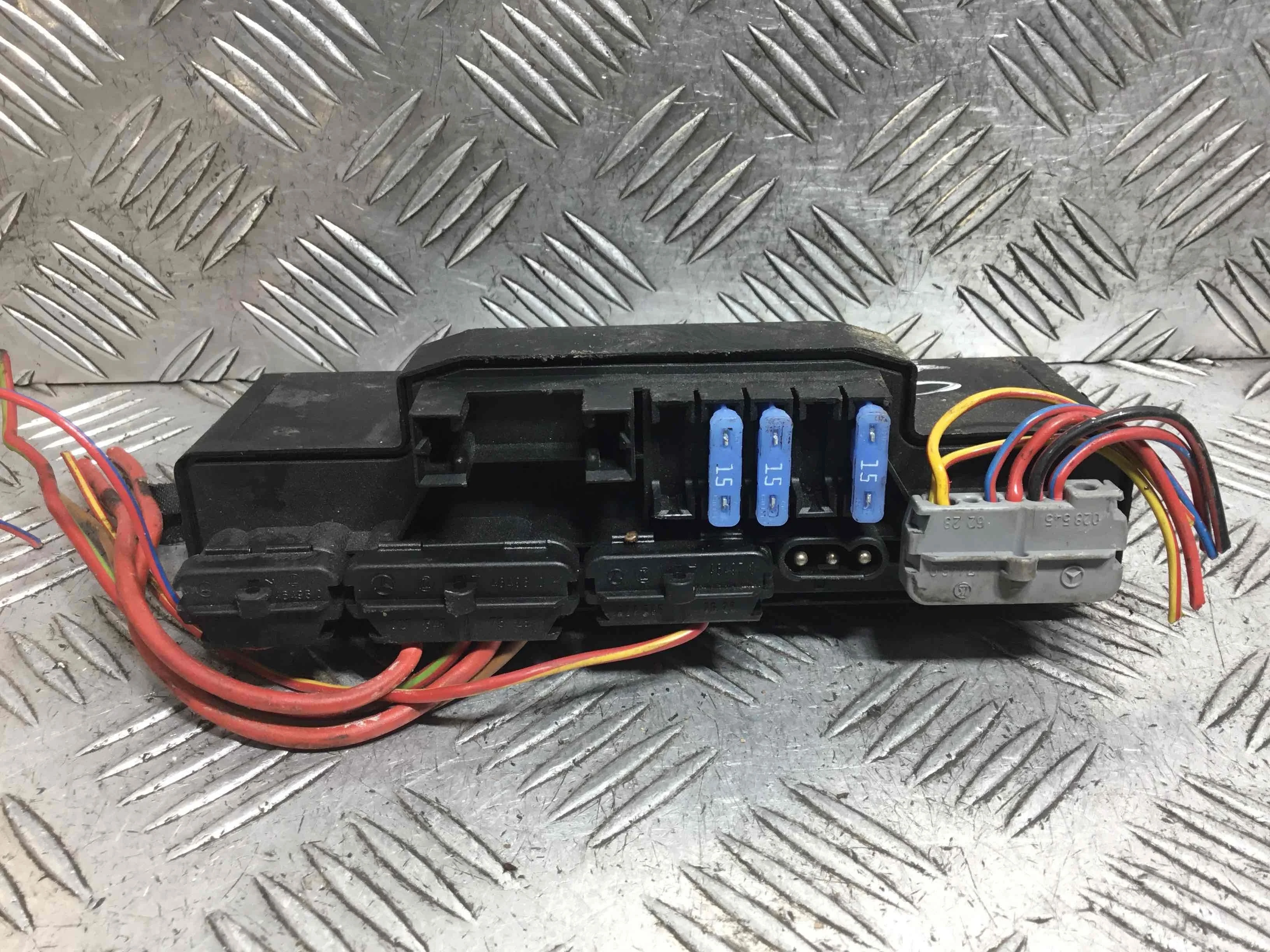 Блок реле Mercedes E-klasse E-klasse (W210) 1995 - 2003 бензин 2.0 i Автомат Седан