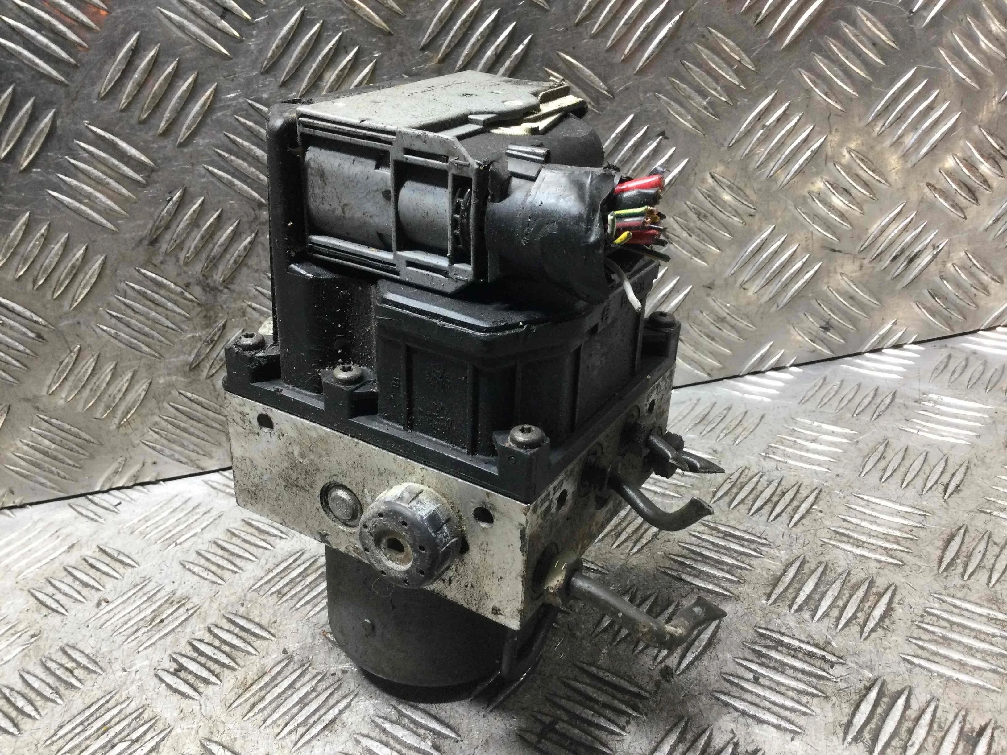 Блок ABS Ford Mondeo 3 поколение (2000-2003) дизель 2.0 TDCi Механика Универсал