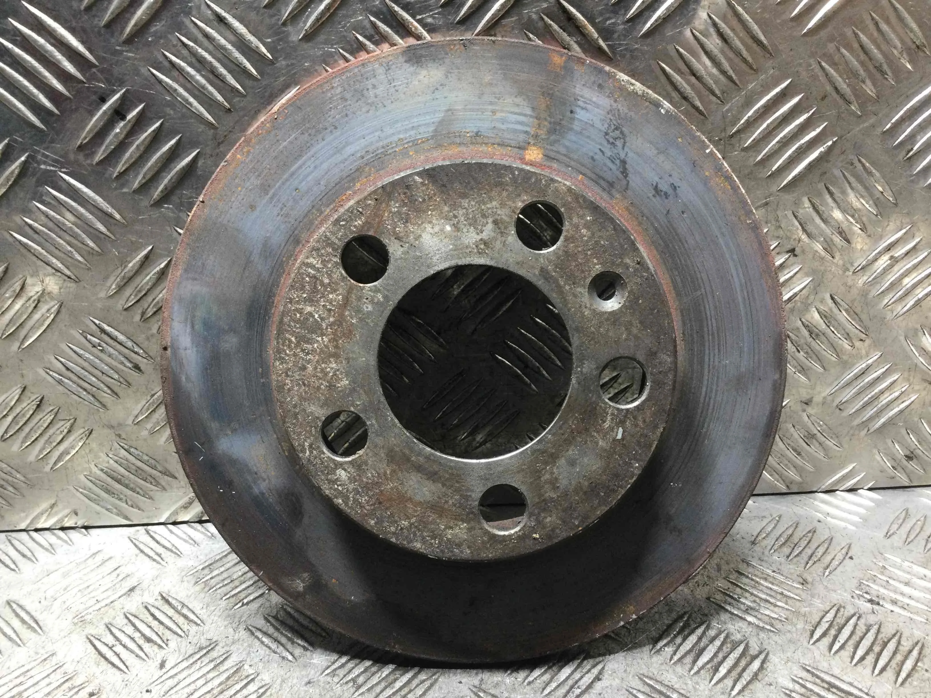 Диск тормозной задний Audi A3 8L [рестайлинг] (2000-2003) бензин 1.8 i Автомат Х/б