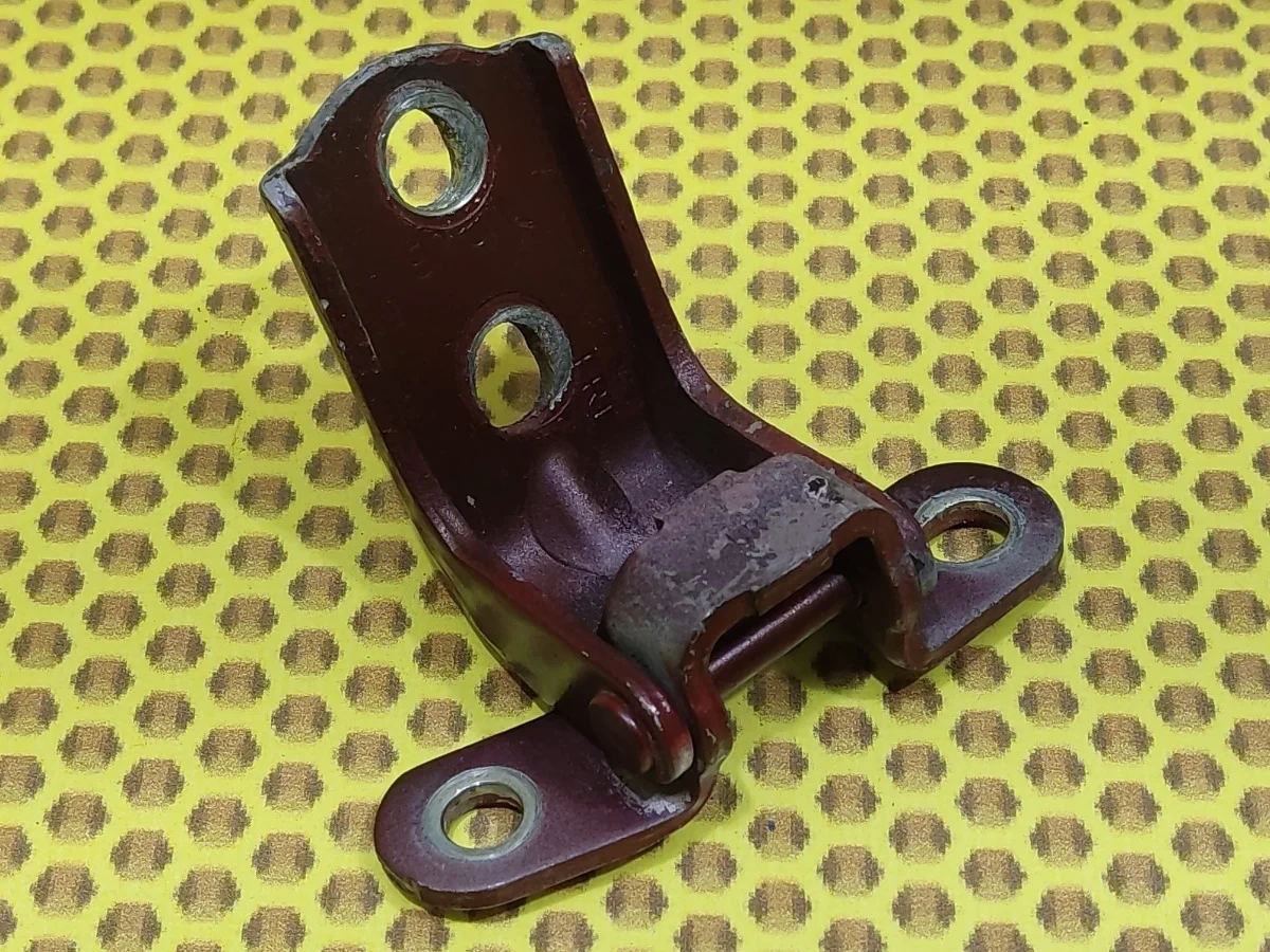 Петля двери передняя верхняя Hyundai Solaris 2012 793200X000 RB G4FC, правая