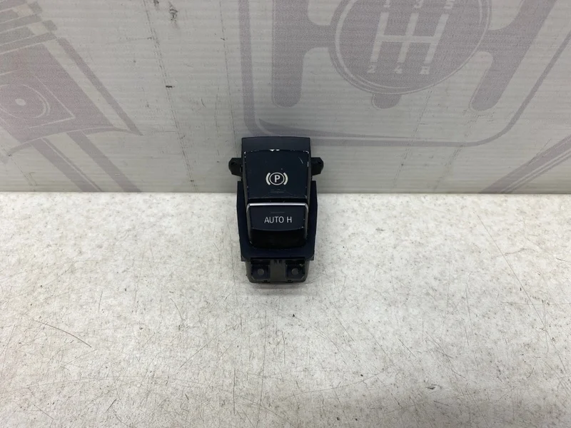 Кнопка стояночного тормоза BMW 7 2008 F02