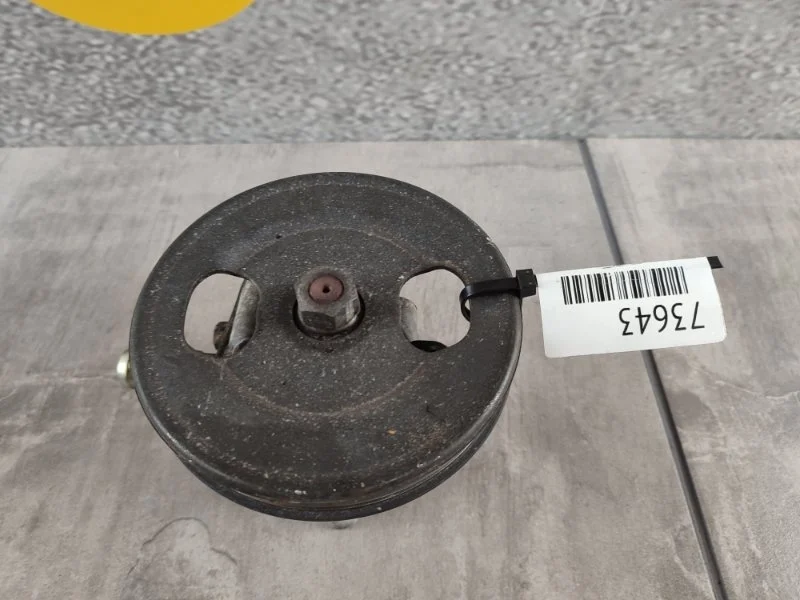 Насос гидроусилителя Mitsubishi L200 2002 K74T