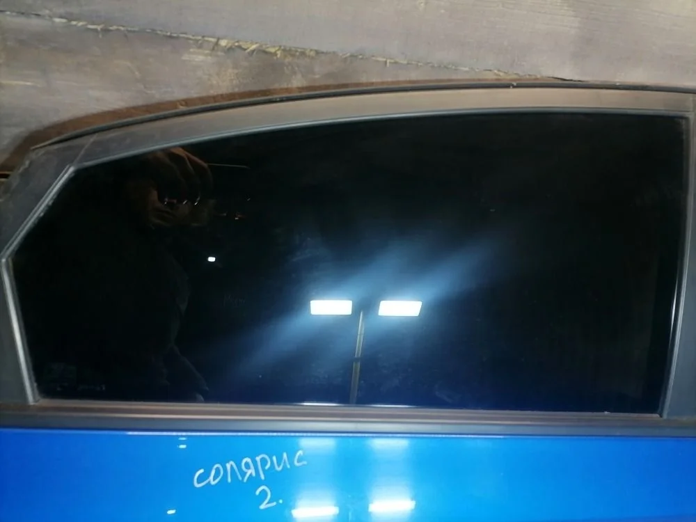 Стекло двери задней правой Hyundai Solaris II