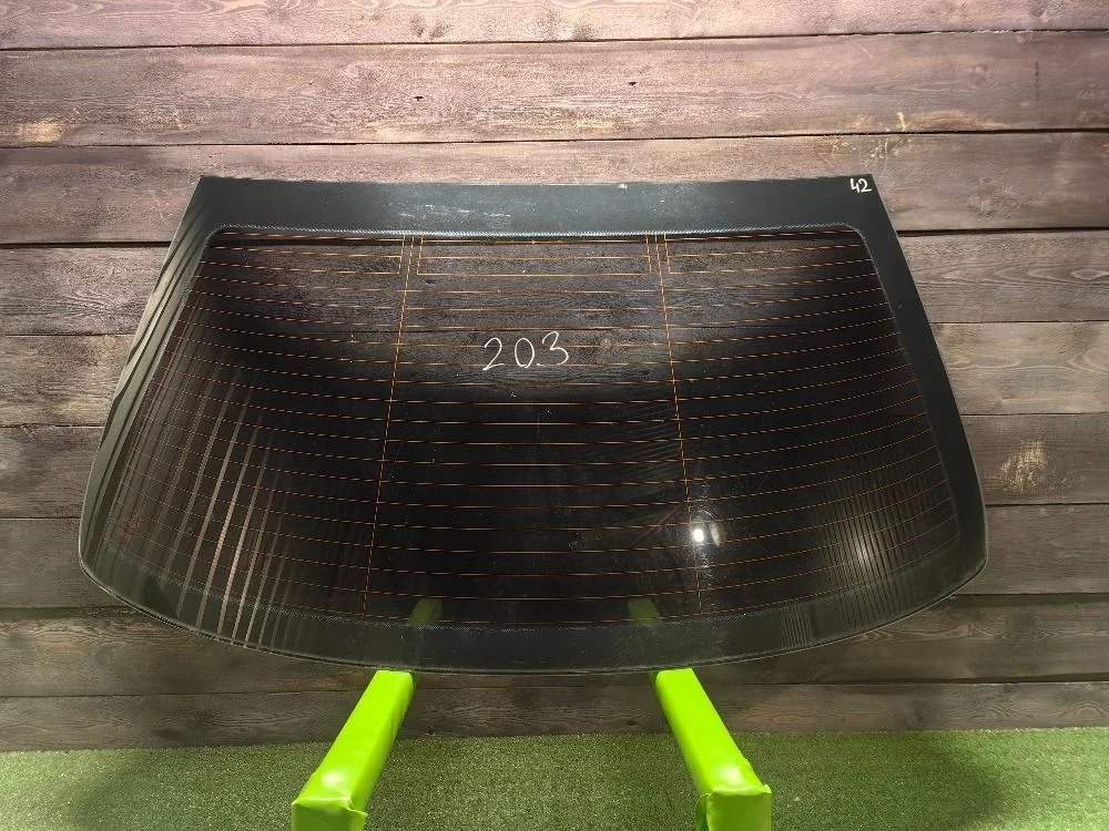 Стекло заднее Mercedes-Benz C-класс W203