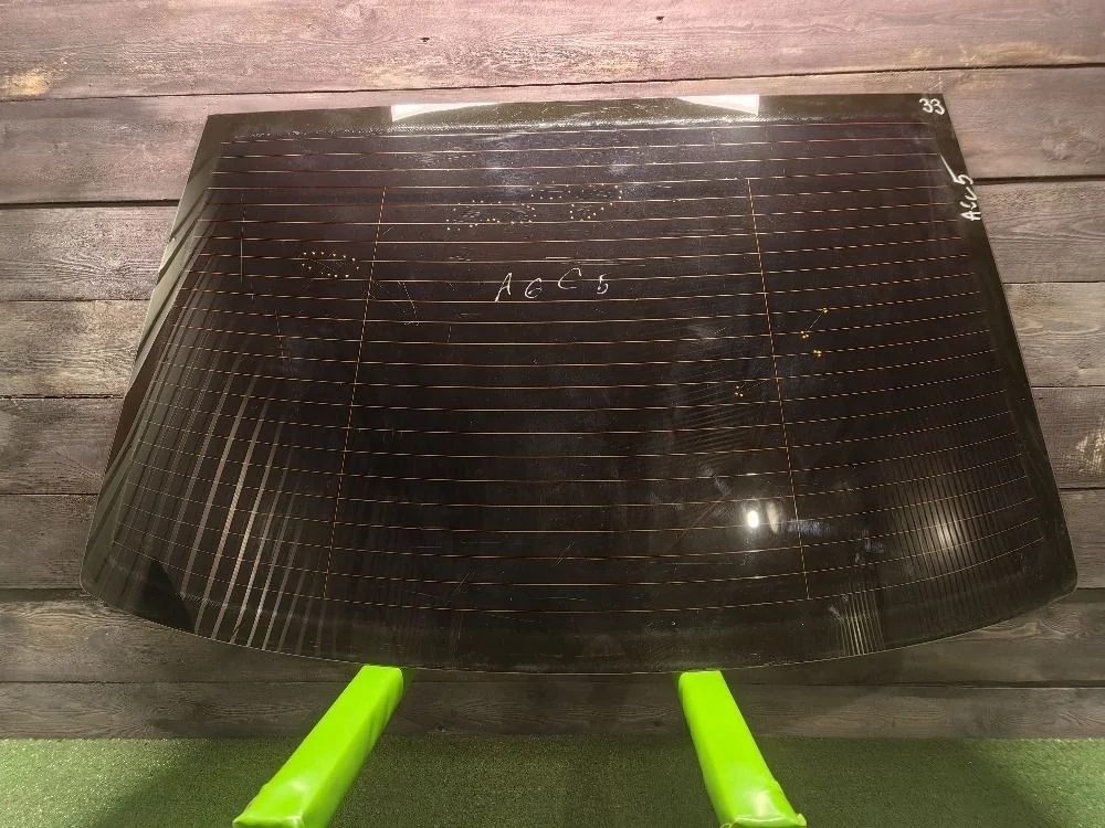 Стекло заднее Audi A6 C5