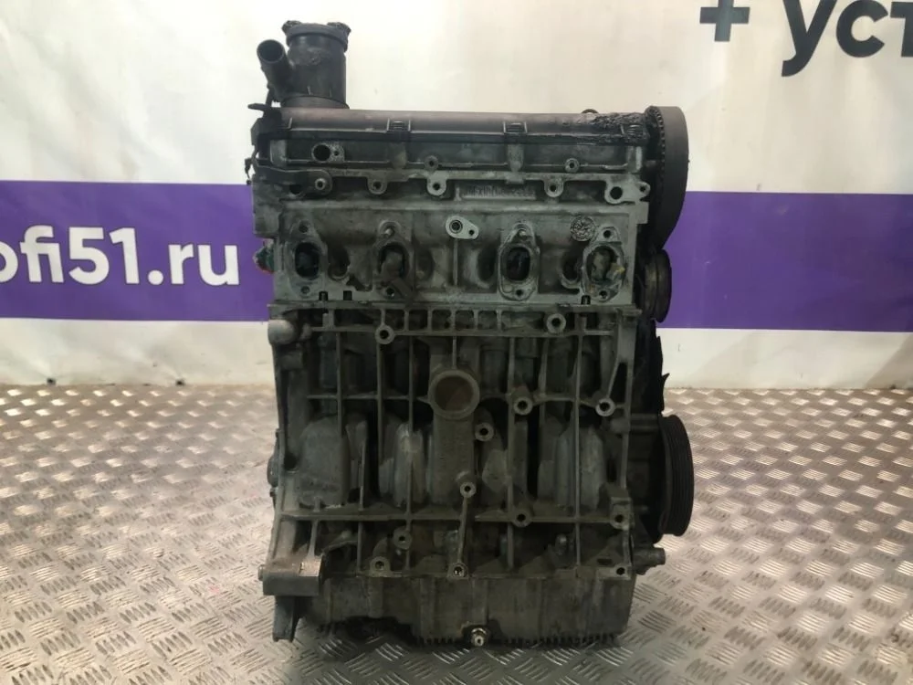 Двигатель( по запчастям) Volkswagen Jetta V 1.6