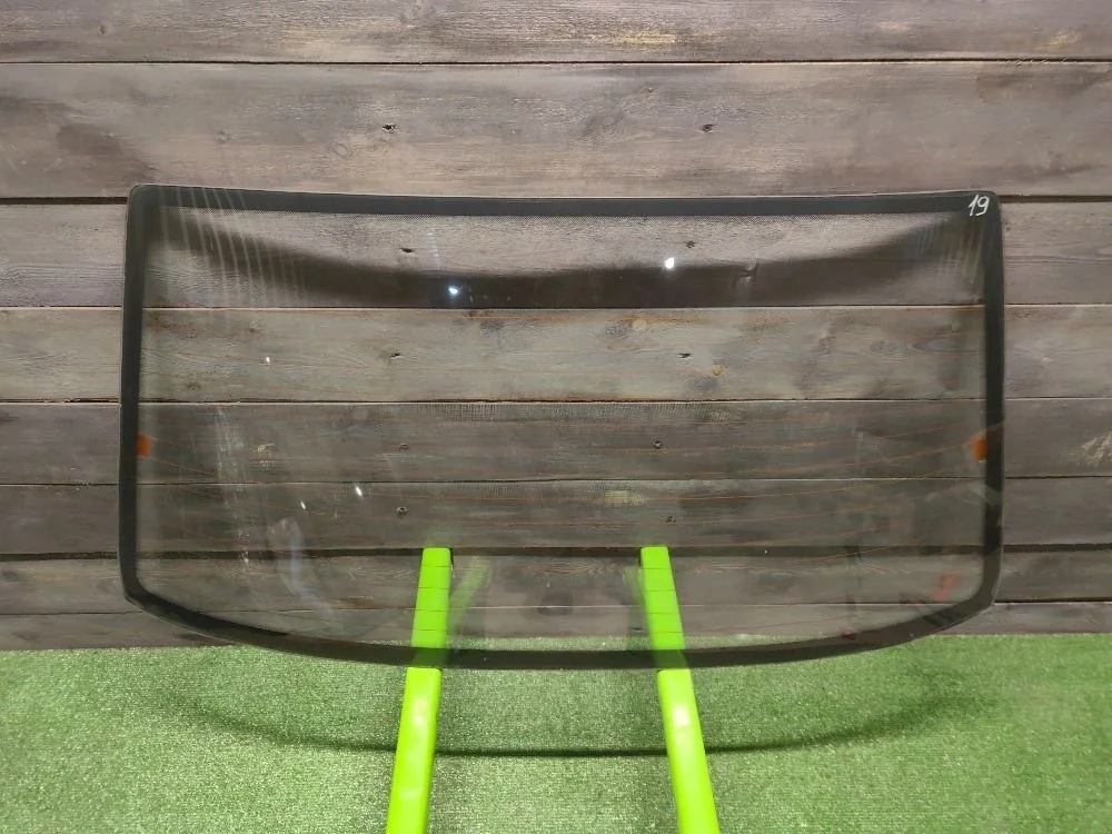 Стекло заднее Daewoo Nexia