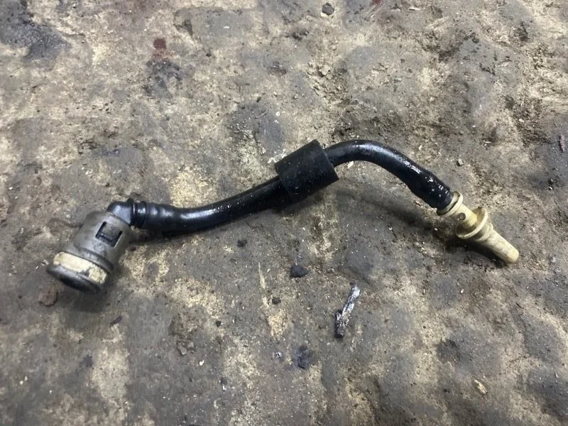 Трубка топливная рампу Peugeot 308 2010 T7