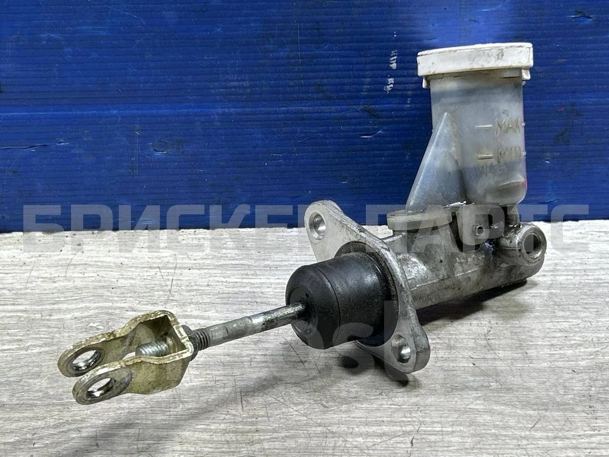 Цилиндр сцеп главный Митсубиси Каризма I  рестайлинг