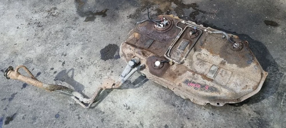 Бак топливный для Mitsubishi Lancer (CS/Classic)