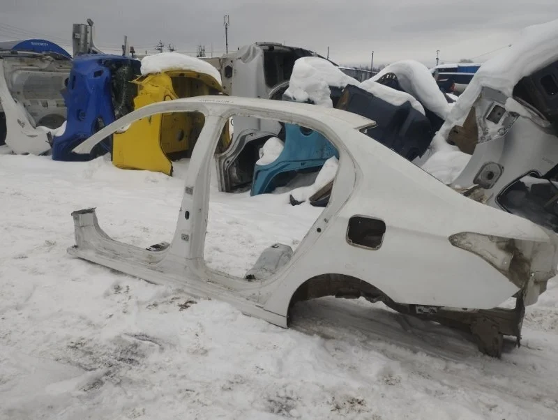 Левая боковина кузова Citroen C-Elysee 2013 1608395880 СЕДАН 1.2