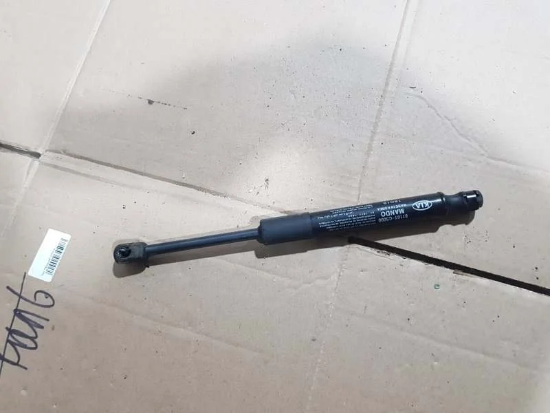 Амортизатор крышки багажника Kia Sorento Prime 3 2019 81161C5000 УНИВЕРСАЛ D4HB