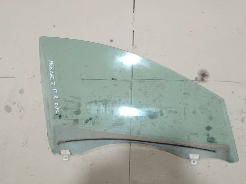 Стекло Renault Megane 3 2009 803000014R ХЭТЧБЕК K9KF830