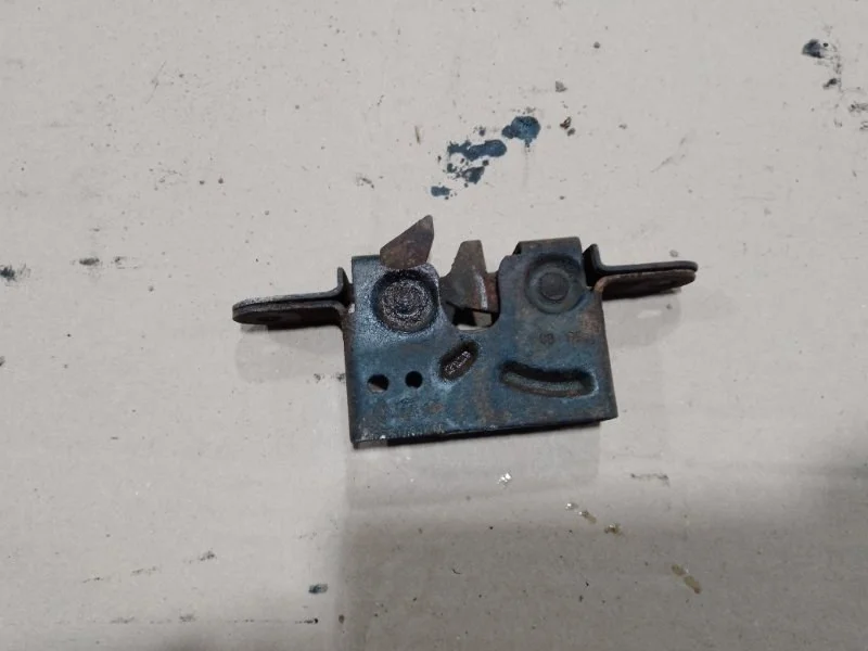 Замок капота Renault Megane 3 2009 656010010R ХЭТЧБЕК K9KF830