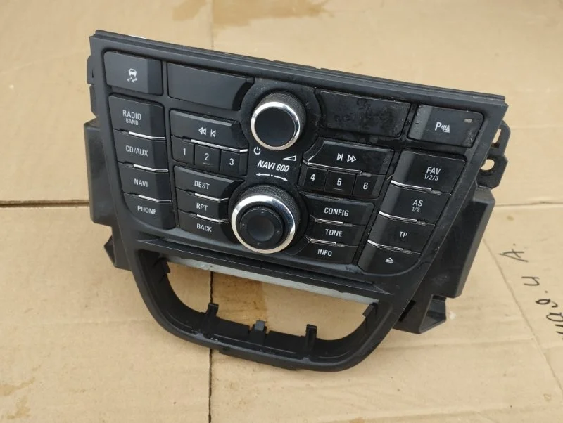 Штатная магнитола Opel Astra J 2011 13334053 ХЭТЧБЕК A16XER