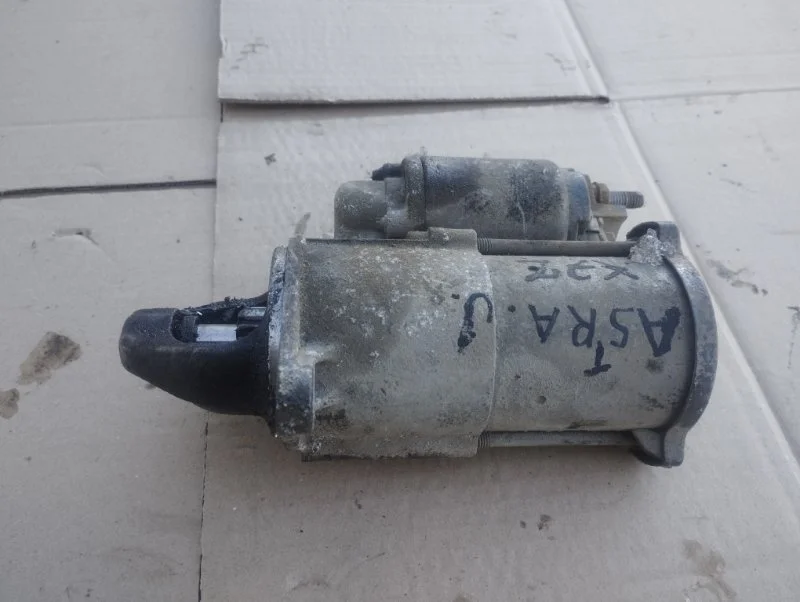 Стартер Opel Astra J 2011 55566800 ХЭТЧБЕК A16XER