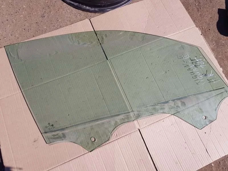 Стекло передней правой двери Volkswagen Tiguan 2 2018 5NR845202 CZD