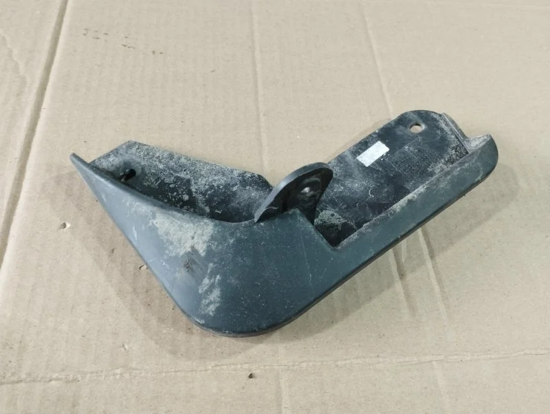 Брызговик Lada Vesta Ng 2023 8450008253 СЕДАН